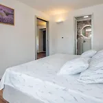 Lucio Apartment Split